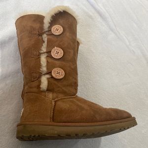 Ugg boots women’s size 7. Long 3 button boots. Gently worn.